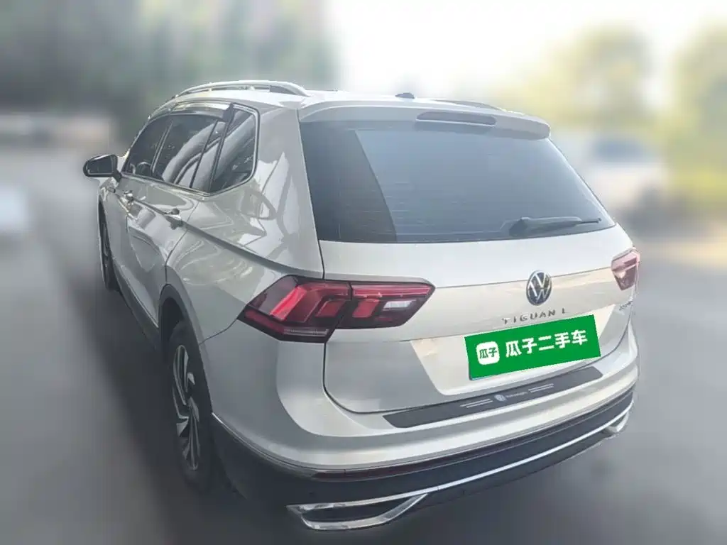 Volkswagen Tiguan L 2022 — фото 9