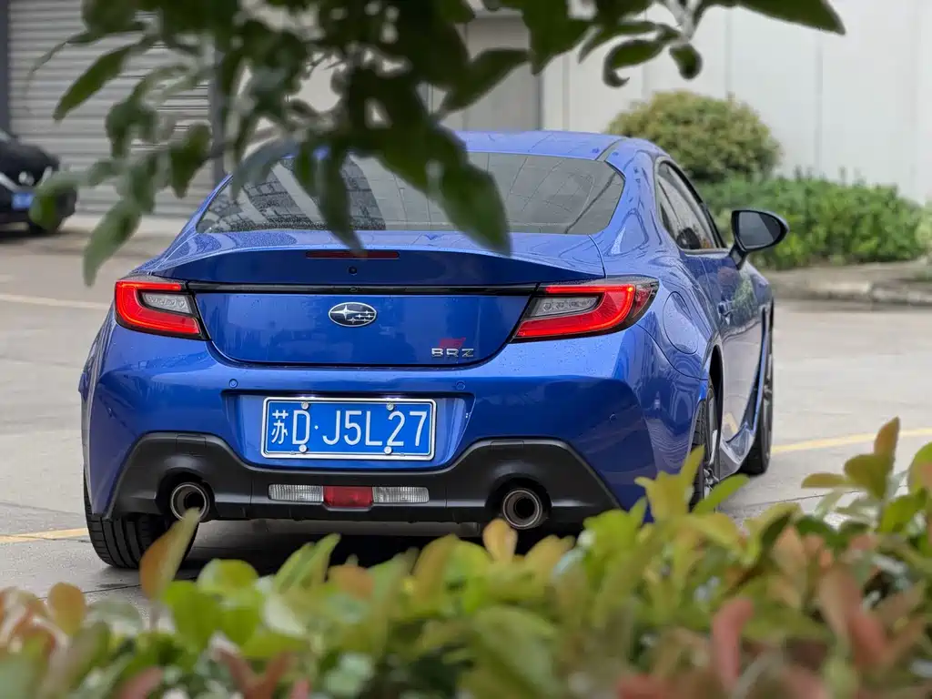 Subaru BRZ 2023 — фото 8