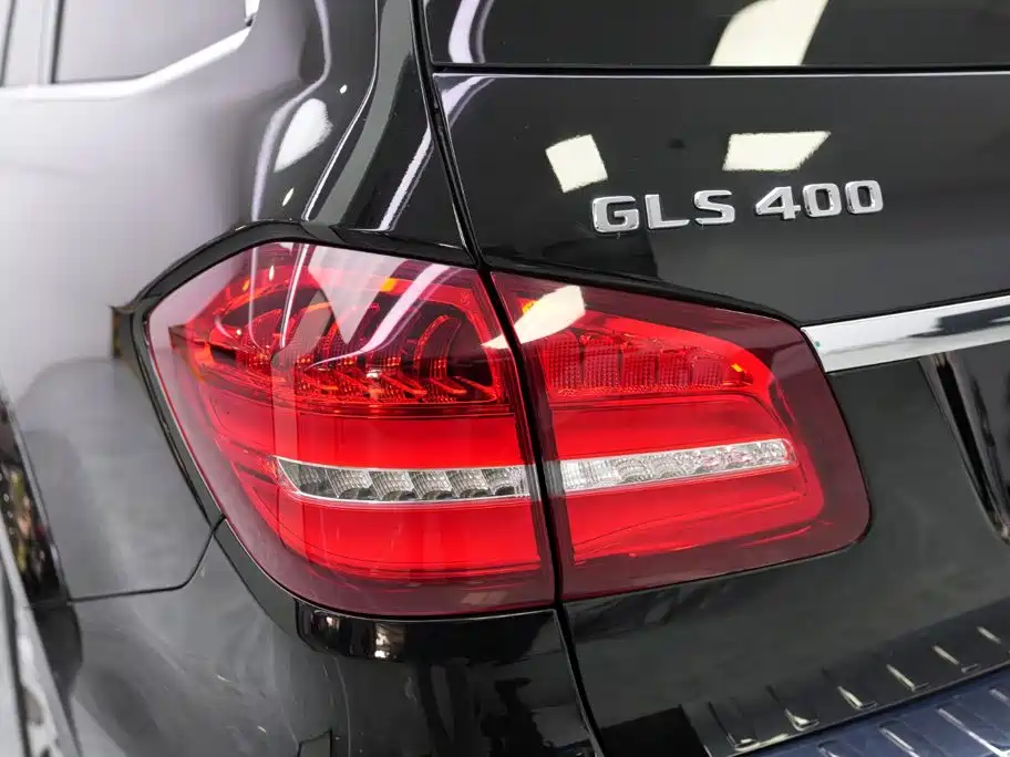Mercedes-Benz GLS 2018 — фото 21