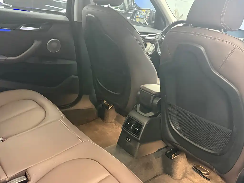 BMW X1 2021 — фото 10