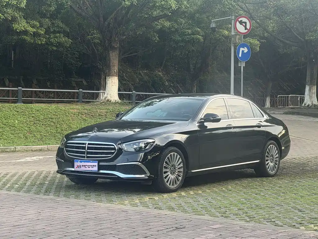 Mercedes-Benz E-Class 2023