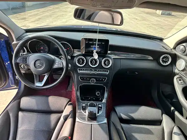 Mercedes-Benz C-Class 2018