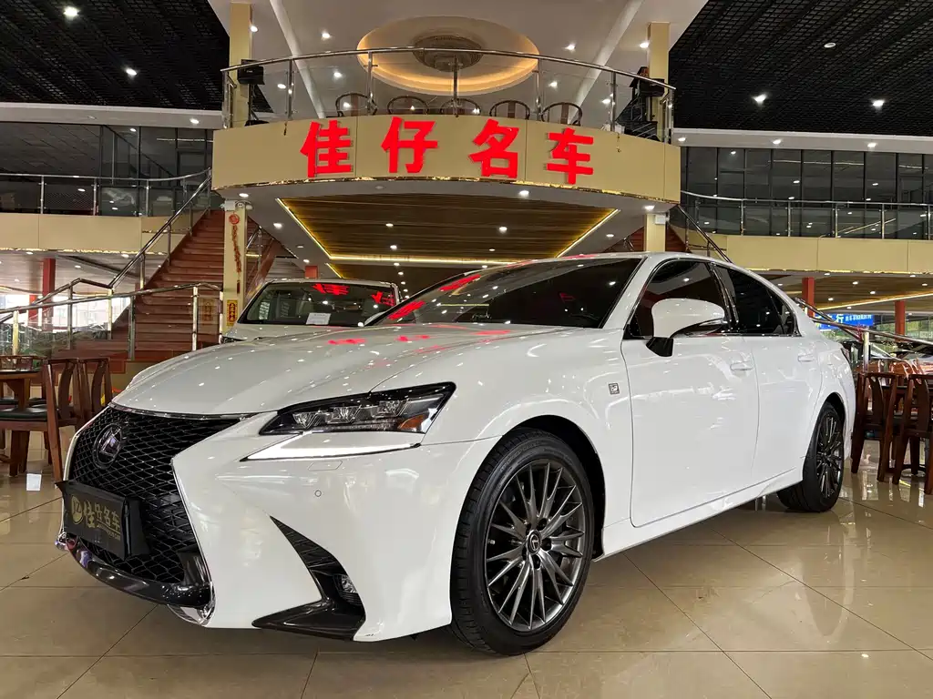 Lexus GS 2018 — фото 1