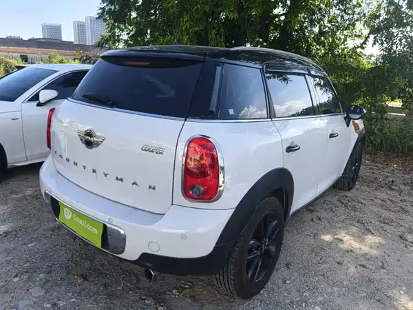 MINI Countryman 2016