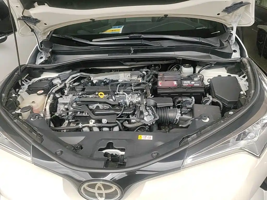 Toyota C-HR 2020 — фото 20