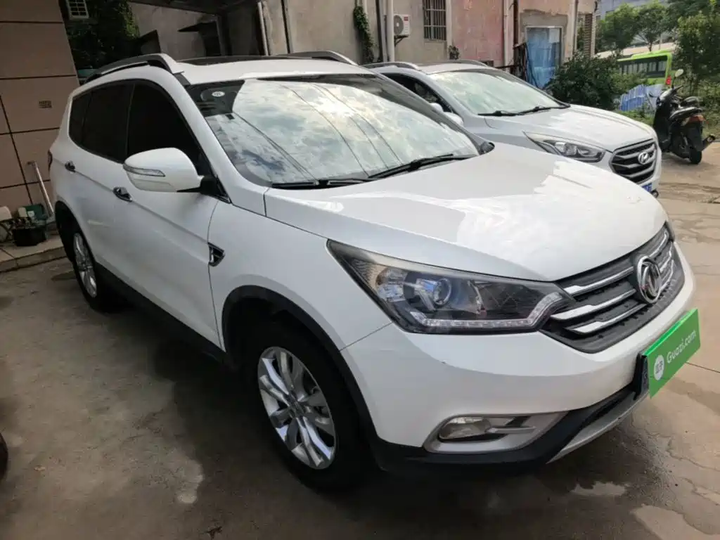 Dongfeng Fengshen AX7 2015 — фото 4