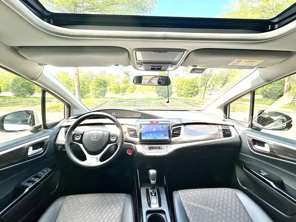 Honda Jade 2017 — фото 16