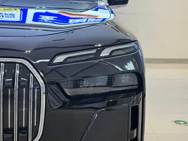 BMW 7 Series 2025