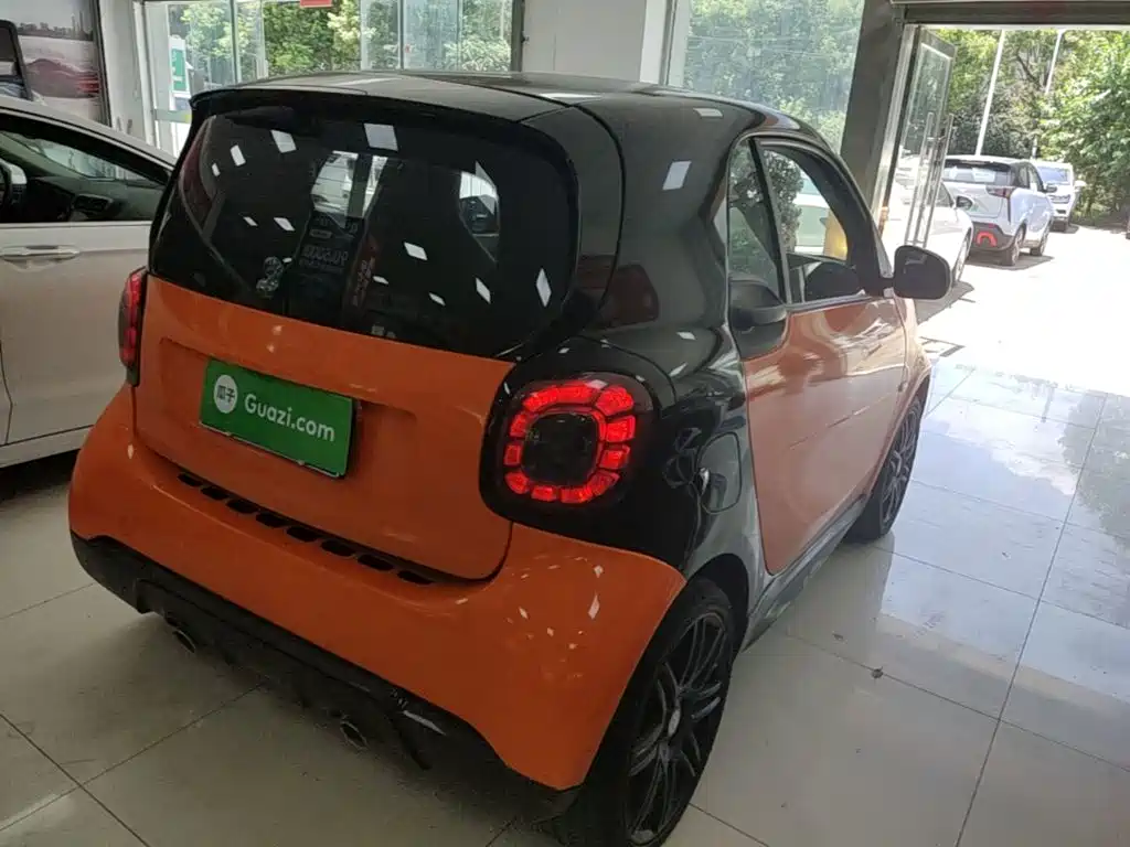 smart fortwo 2018 — фото 5