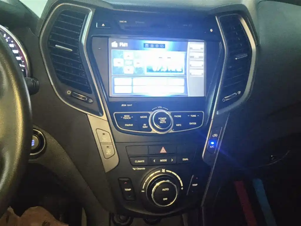 Hyundai Santa Fe 2016 — фото 13
