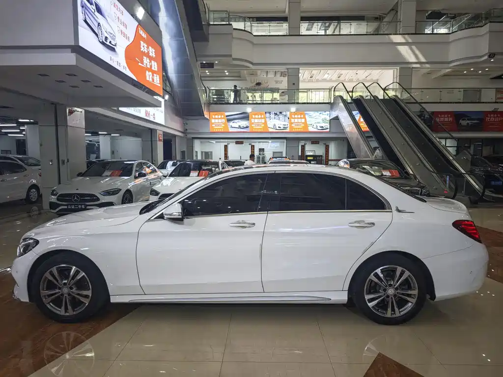 Mercedes-Benz C-Class 2015 — фото 3