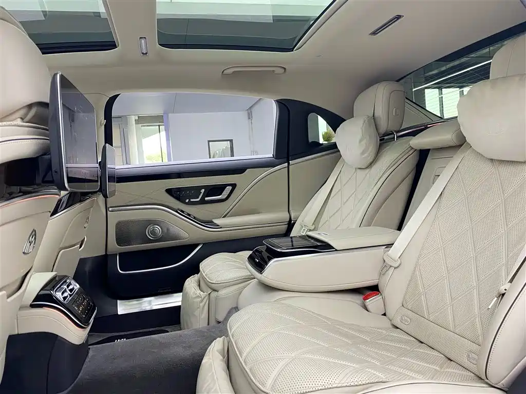 Mercedes-Benz S-Class 2022 — фото 12