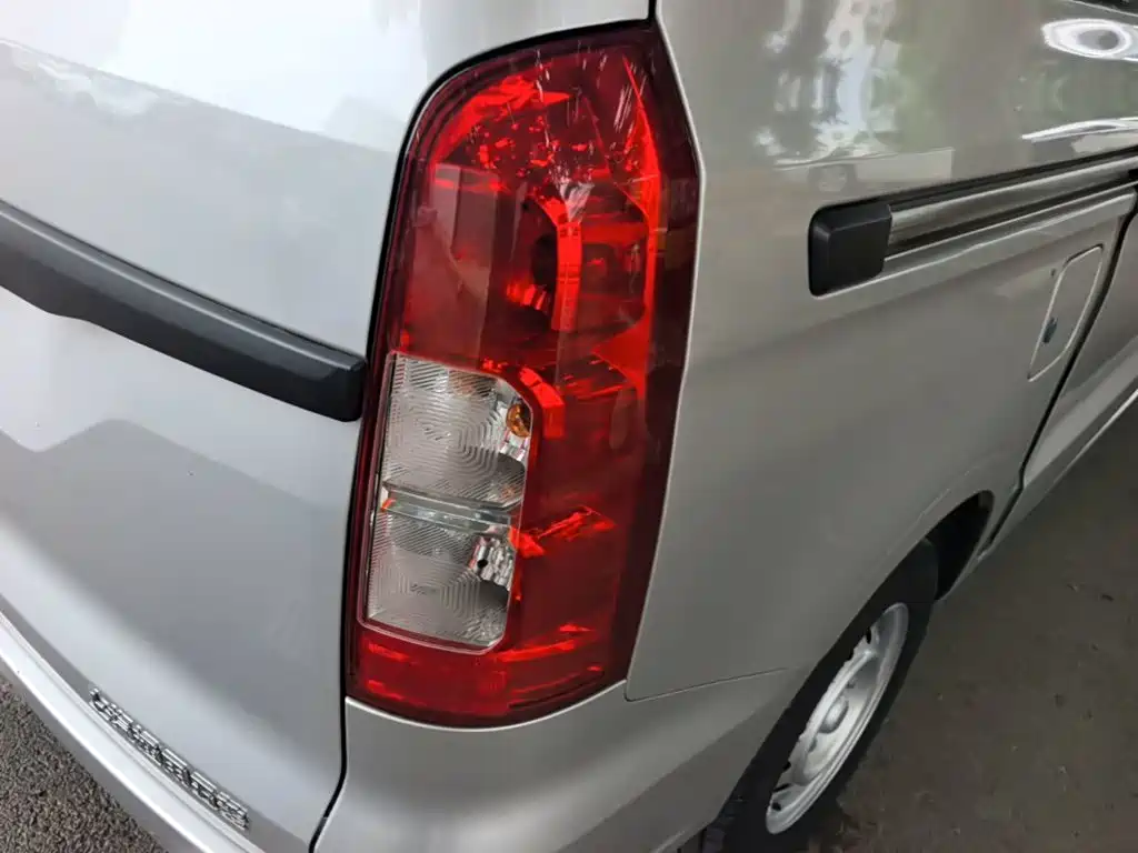 Wuling Hongguang V 2023 — фото 8