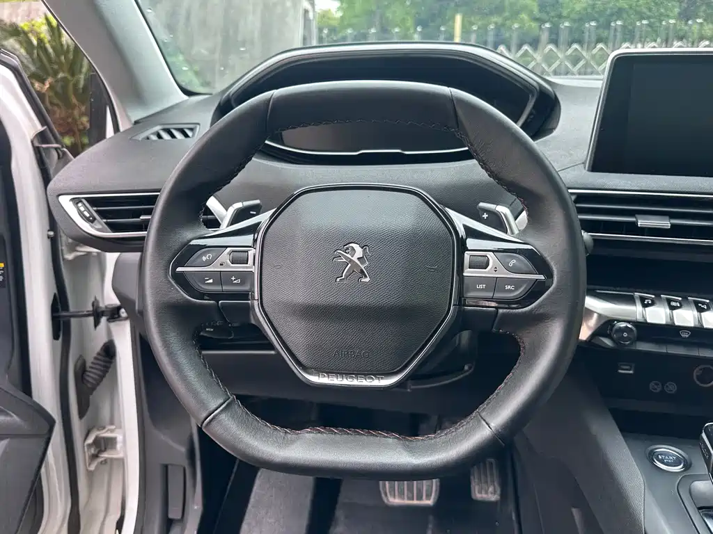 Peugeot 5008 2019 — фото 13