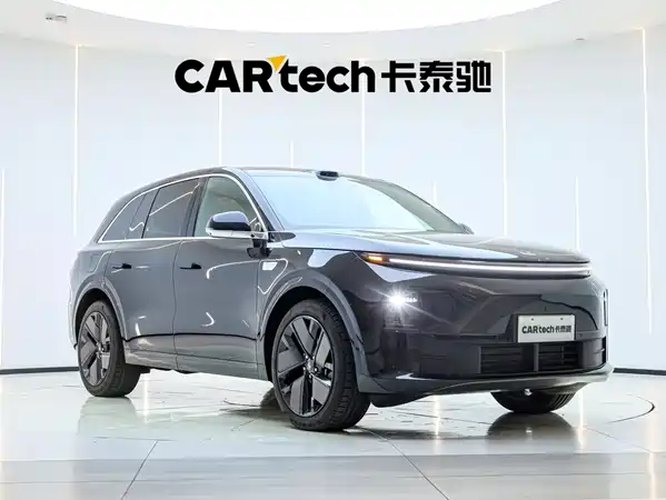 Li Auto L6 2025