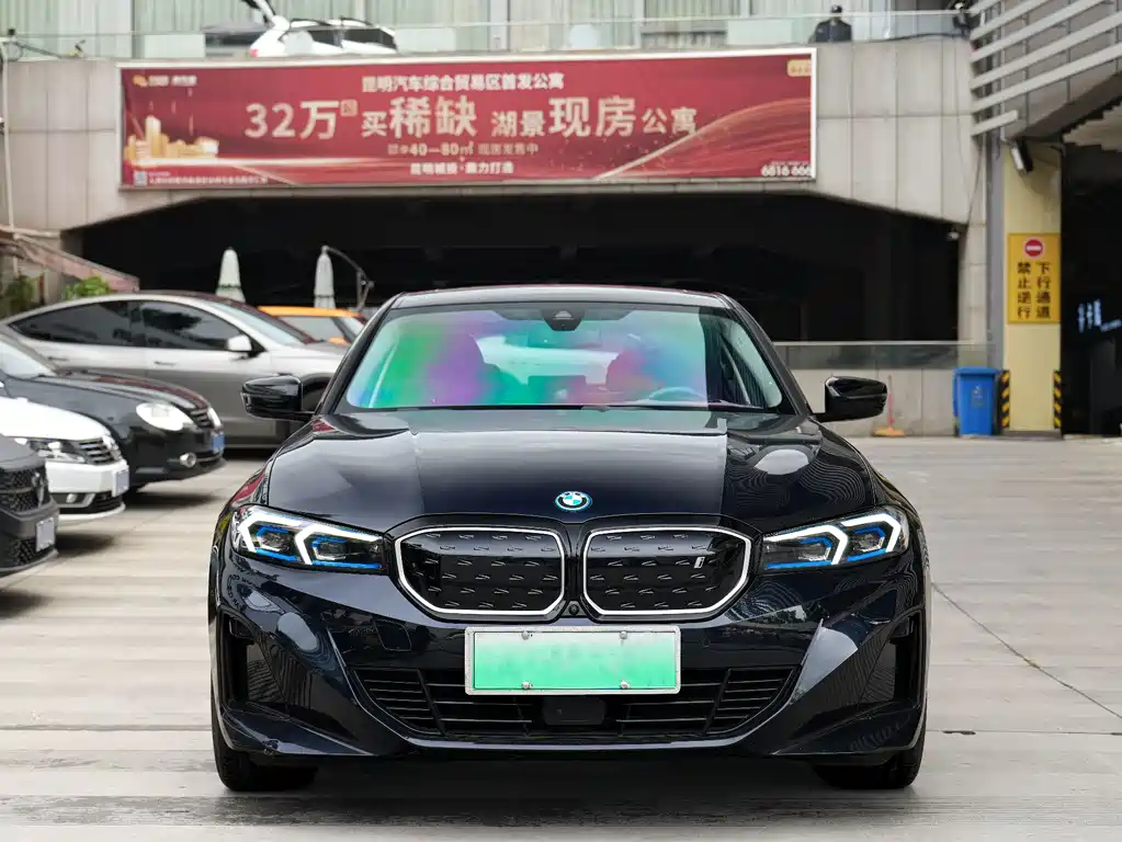 BMW i3 2023
