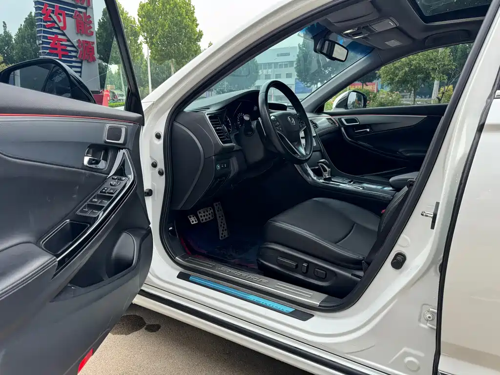 Honda Spirior 2015 — фото 8