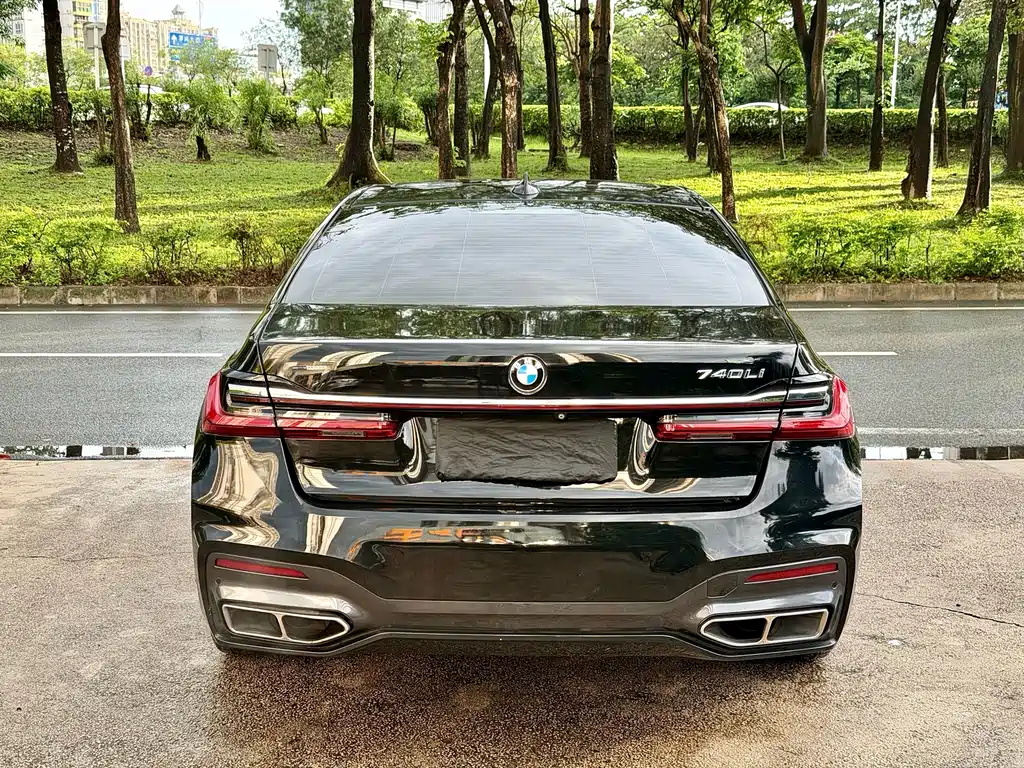 BMW 7 Series 2015 — фото 7
