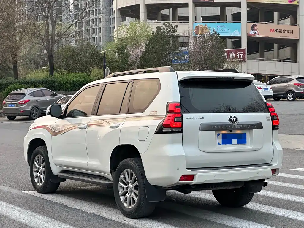 Toyota Prado 2020 — фото 11