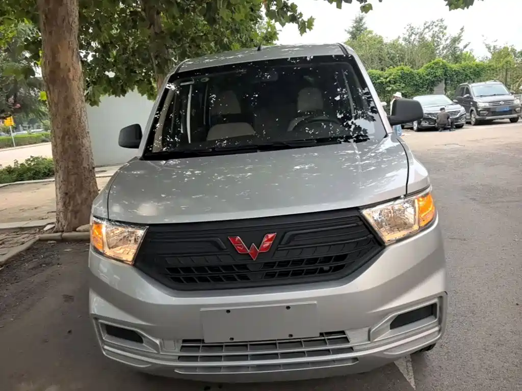 Wuling Hongguang V 2023