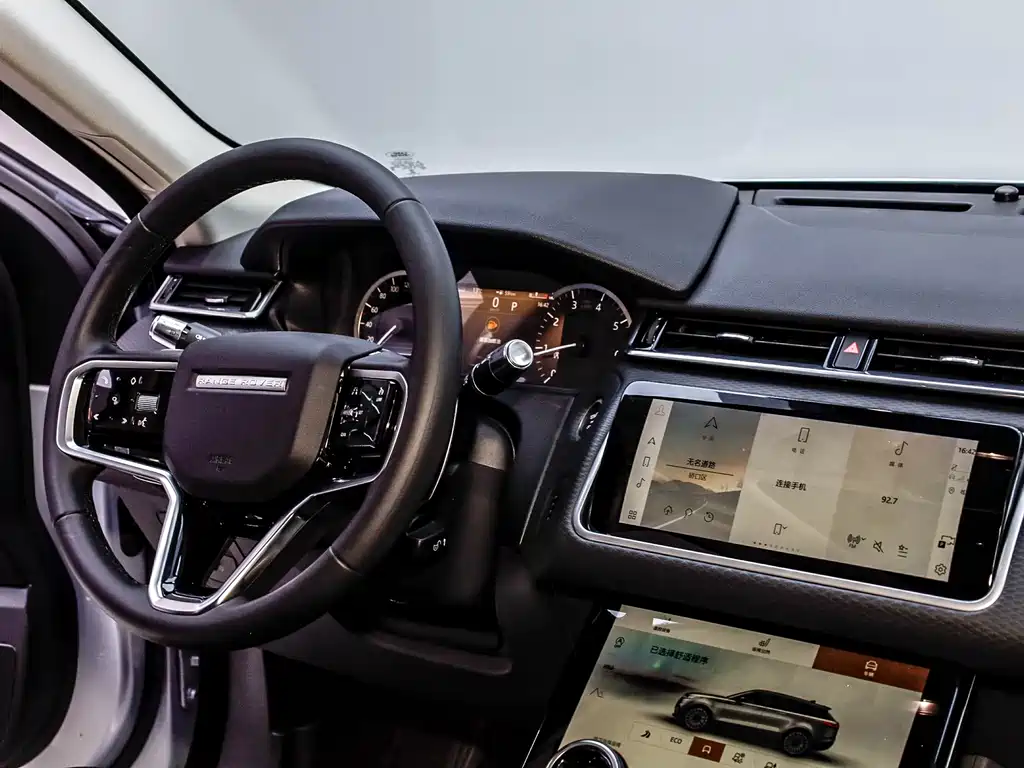 Land Rover Velar 2023 — фото 35
