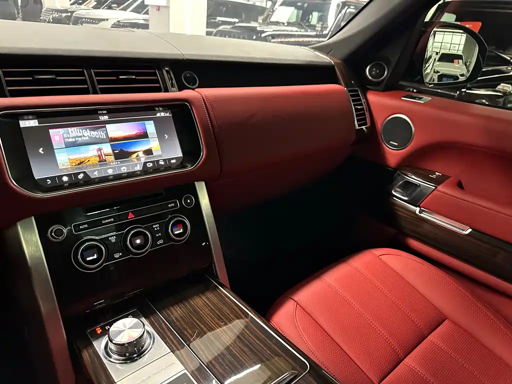 Land Rover Range Rover 2018 — фото 15