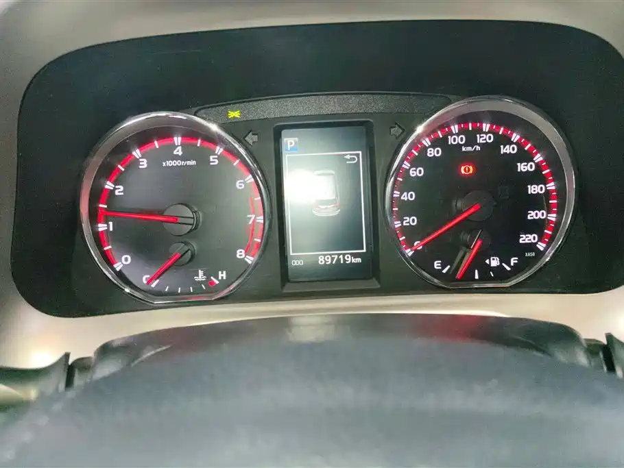 Toyota RAV4 2019 — фото 14