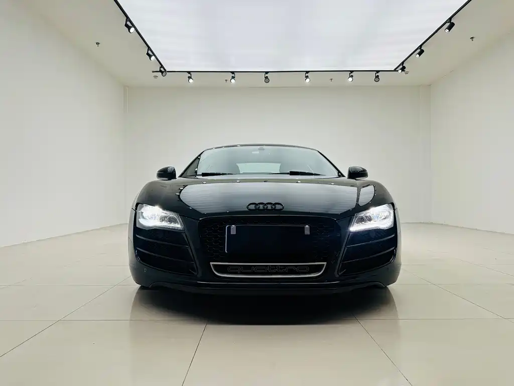 Audi R8 2014 — фото 2