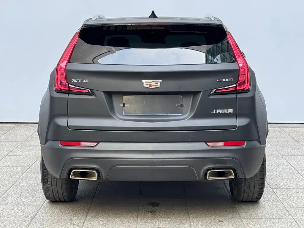 Cadillac XT4 2022 — фото 5