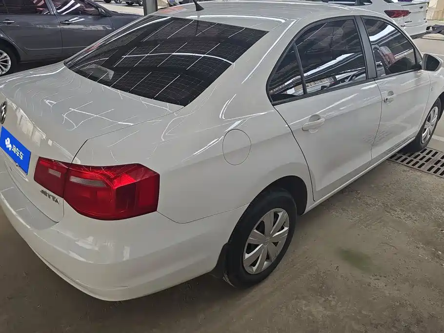 Volkswagen Jetta 2014