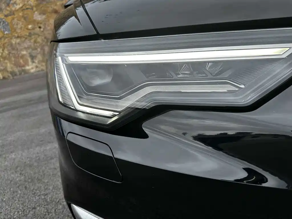 Audi A6L 2023 — фото 12