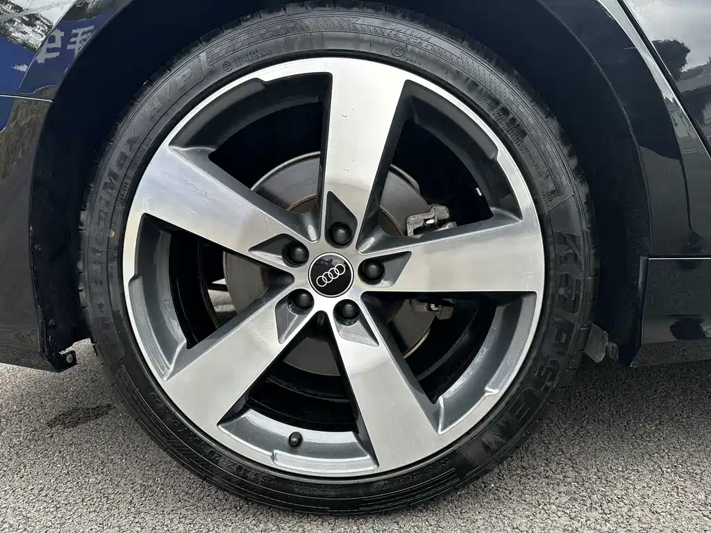 Audi A6L 2023 — фото 16