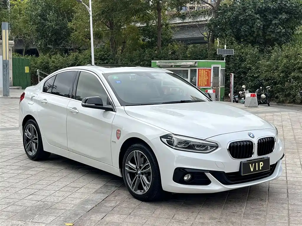 BMW 1 Series 2017 — фото 2