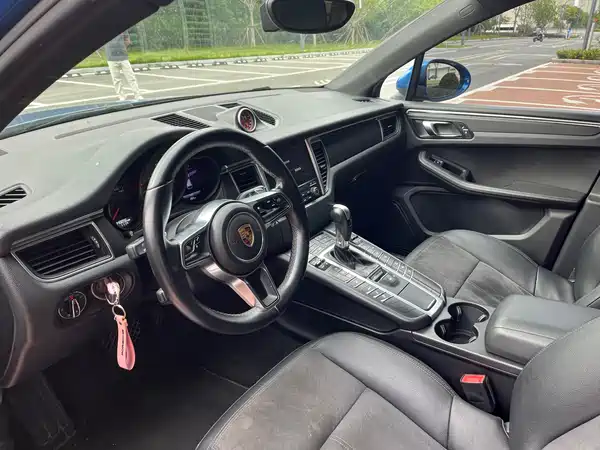 Porsche Macan 2016