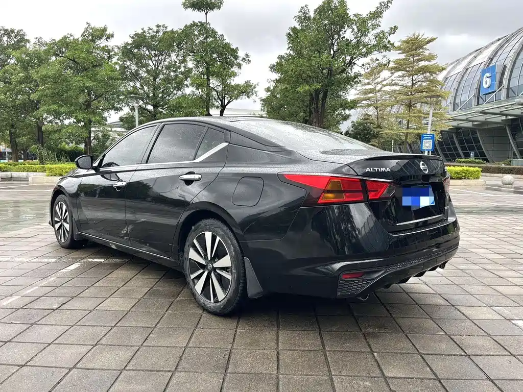 Nissan Teana 2021