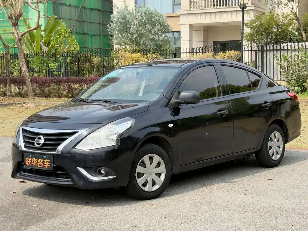 Nissan Sunny 2016 — фото 1