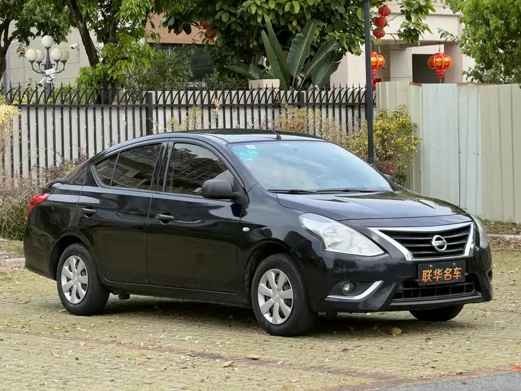 Nissan Sunny 2016 — фото 4
