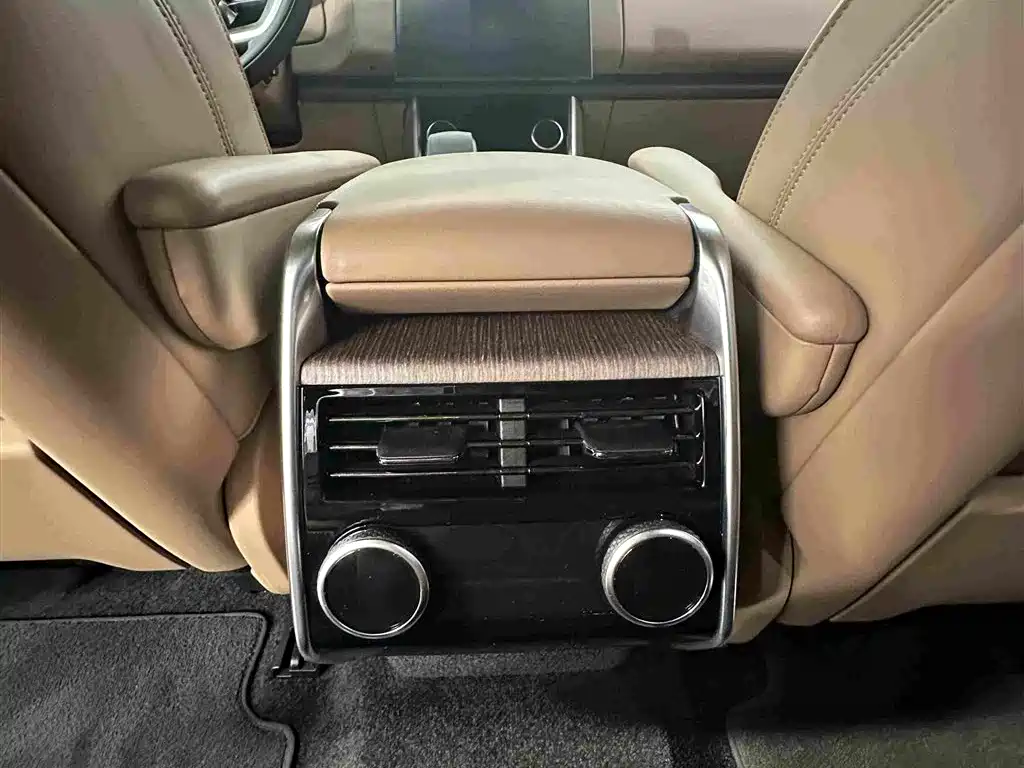 Land Rover Range Rover 2024 — фото 14