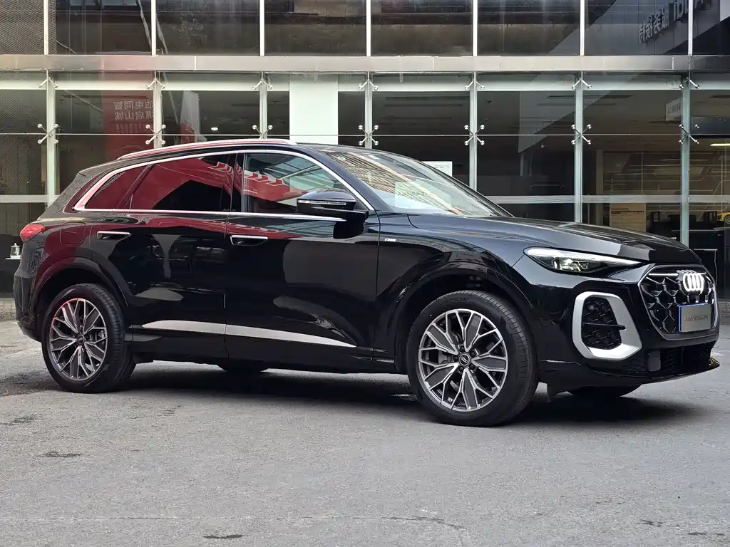 Audi Q5L 2026 — фото 3