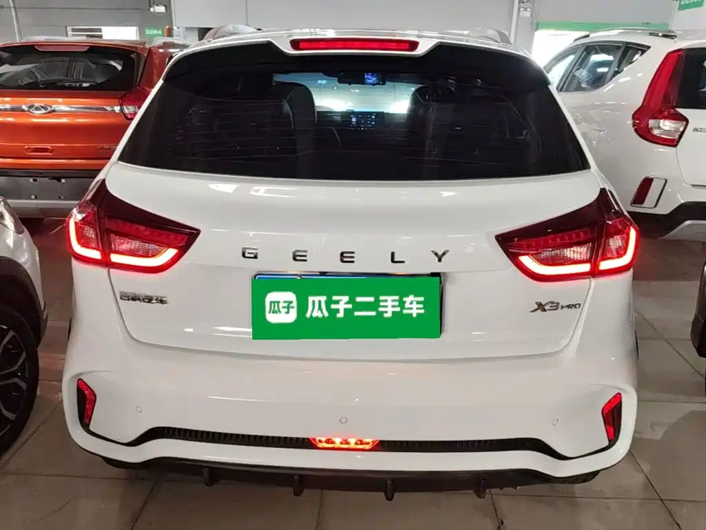 Geely Vision X3 2021 — фото 6