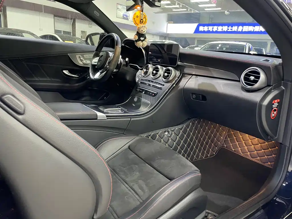 Mercedes-Benz C-Class 2023 — фото 7