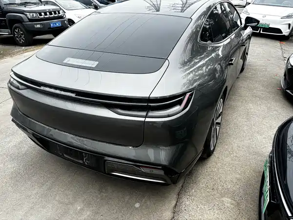Geely Galaxy E8 2024