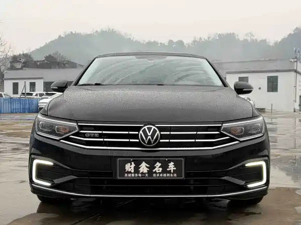 Volkswagen Magotan PHEV 2022