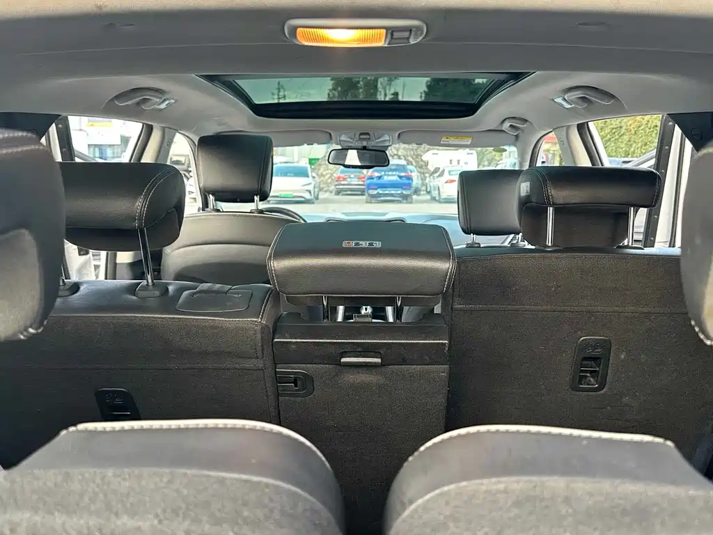 Hyundai Santa Fe 2017 — фото 9