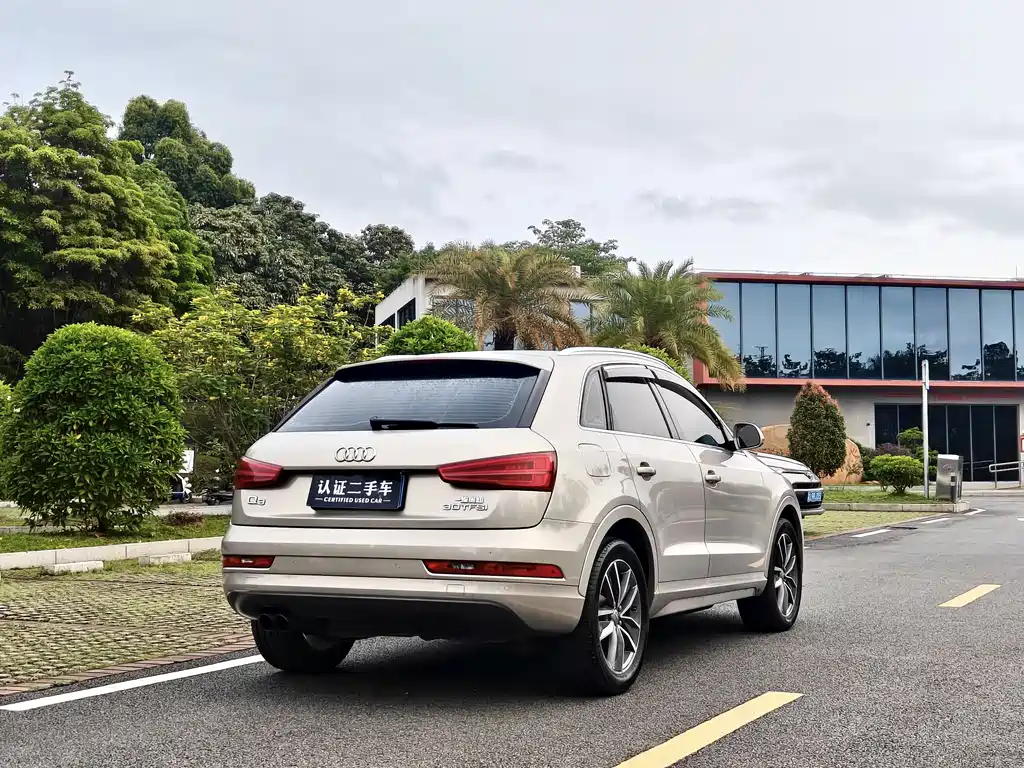 Audi Q3 2018 — фото 7