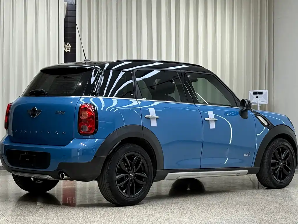 MINI Countryman 2016