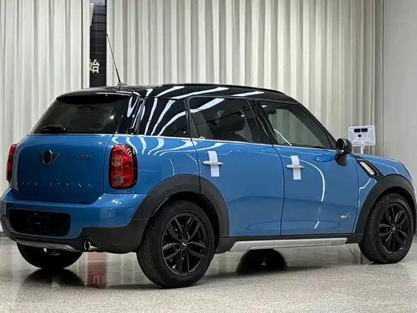 MINI Countryman 2016