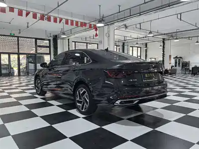 Volkswagen Sagitar 2023