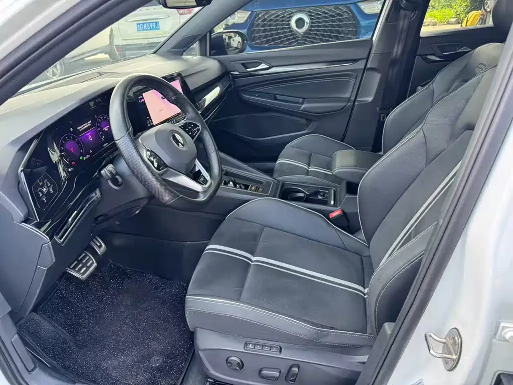 Volkswagen Golf 2022