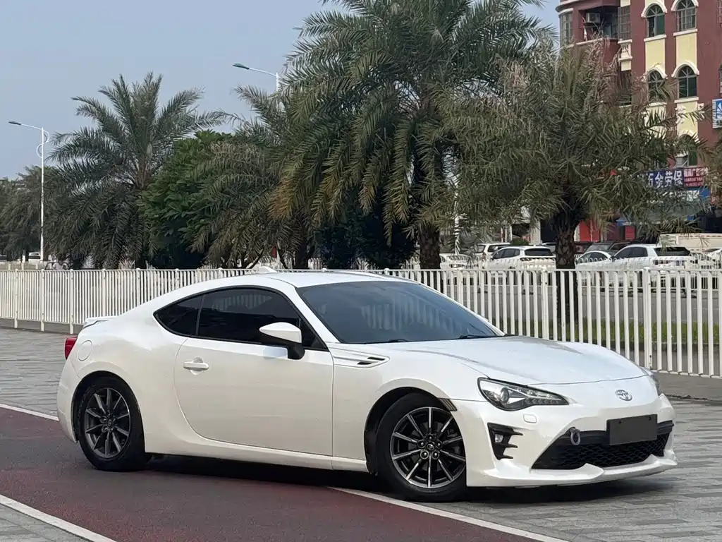 Toyota 86 2017 — фото 1